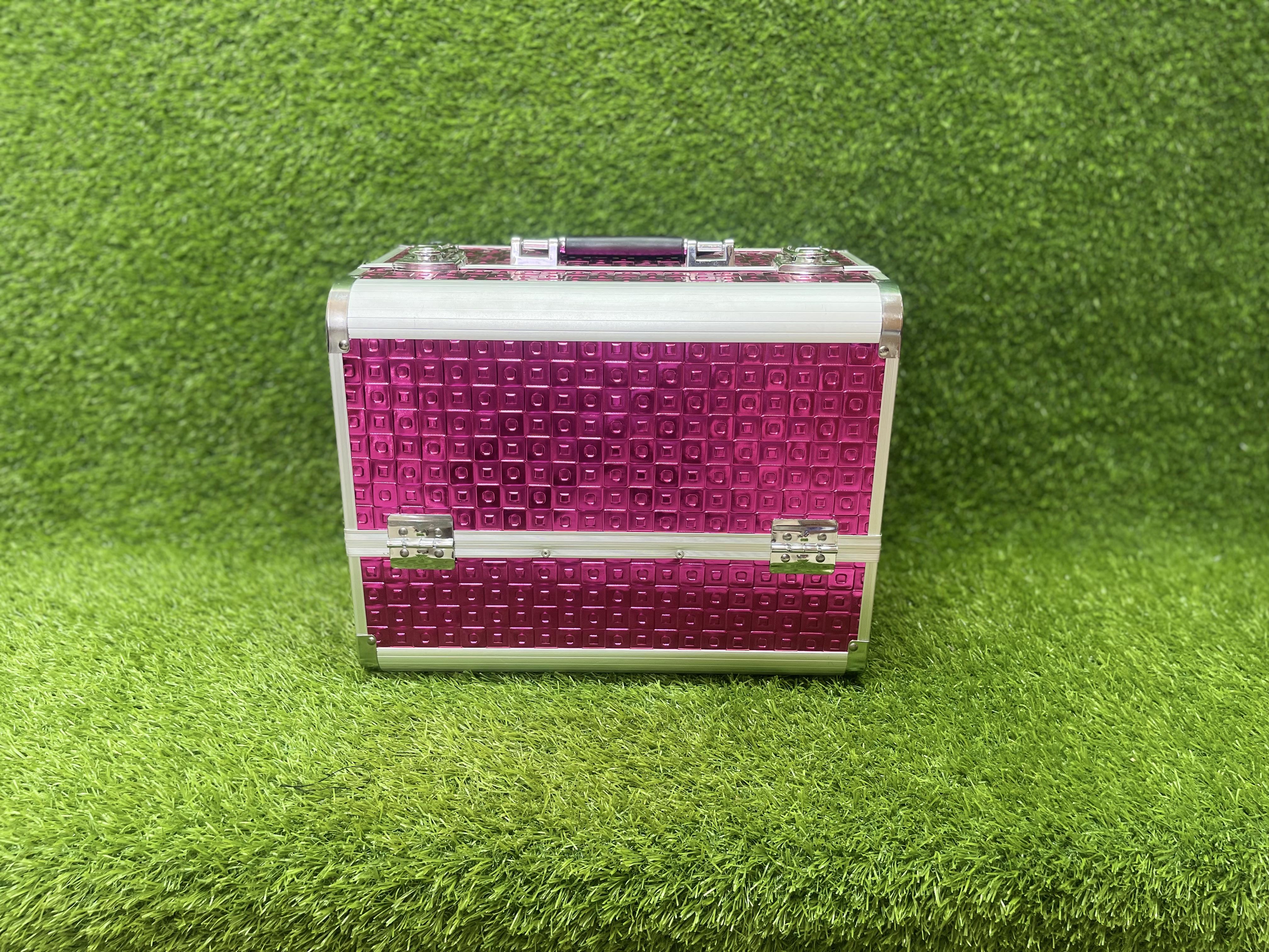 BEAUTY BOX