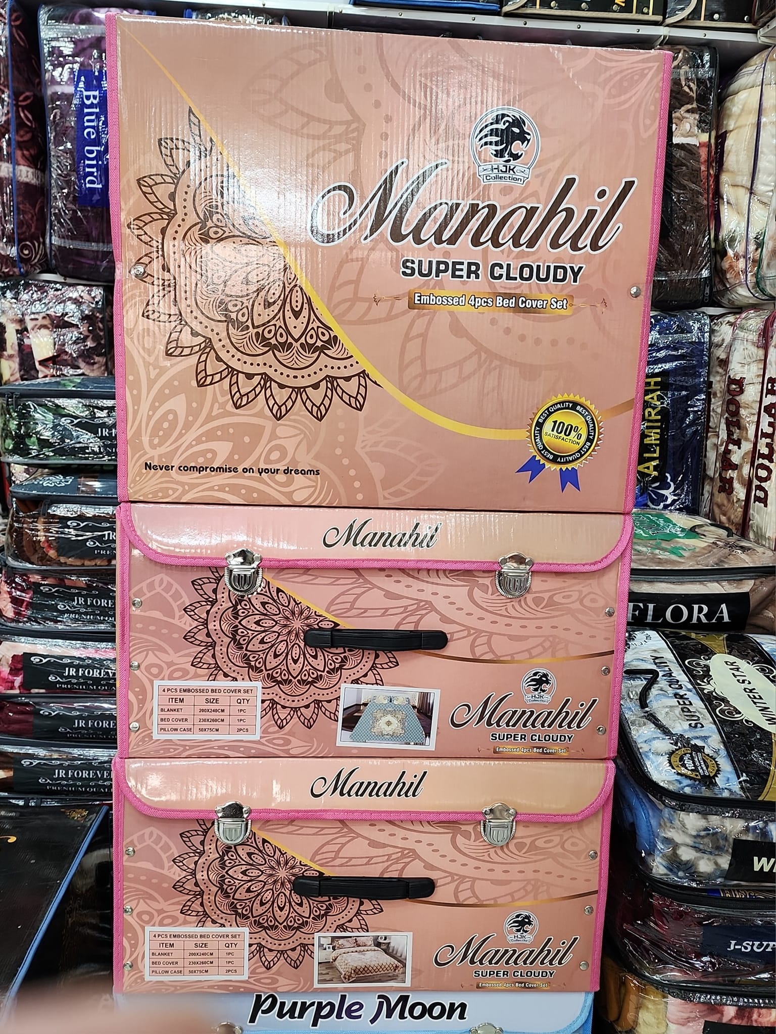 MANAHIL 4 PC BEDCOVER SET