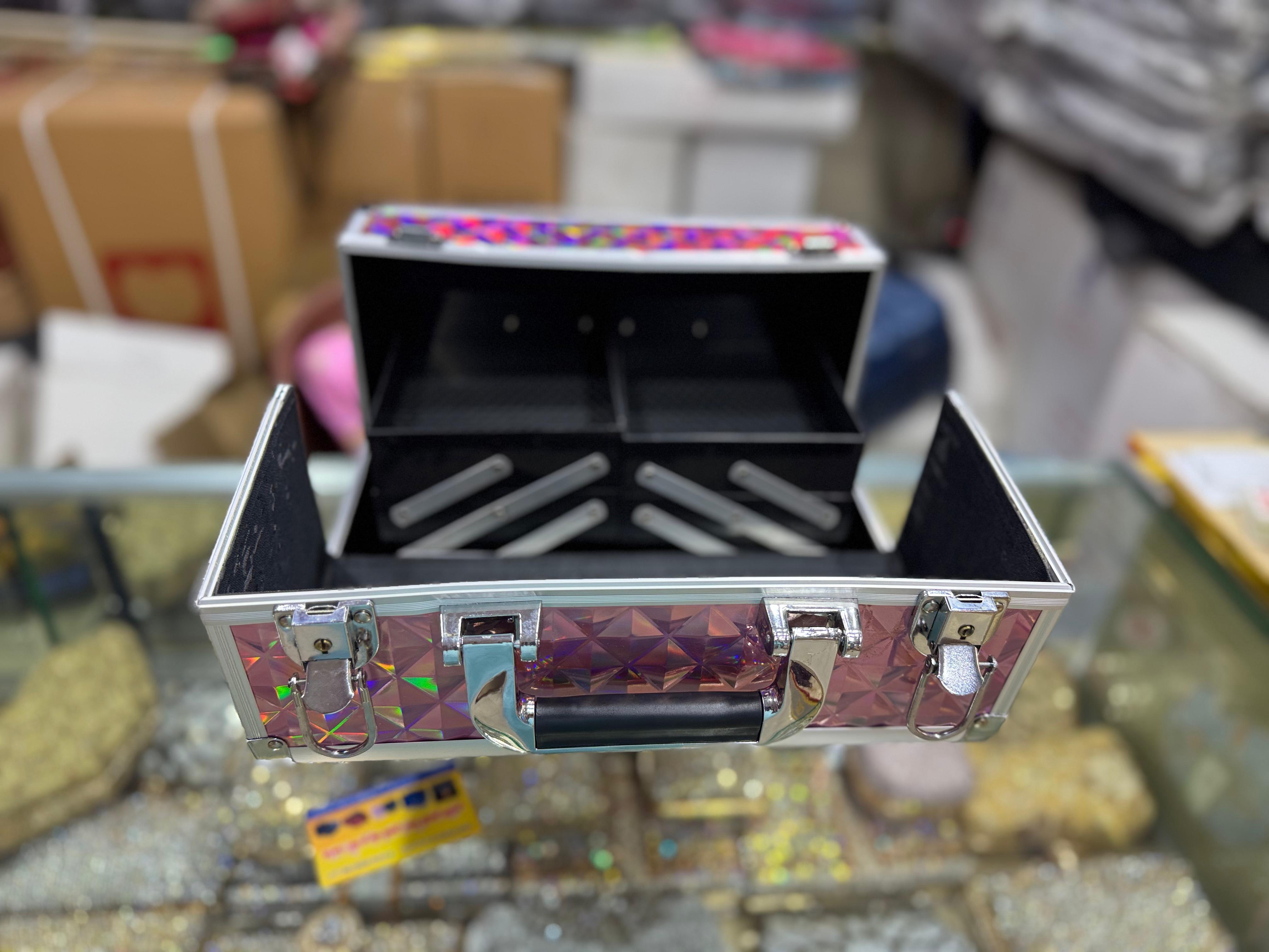 Beauty organizer box elegant design