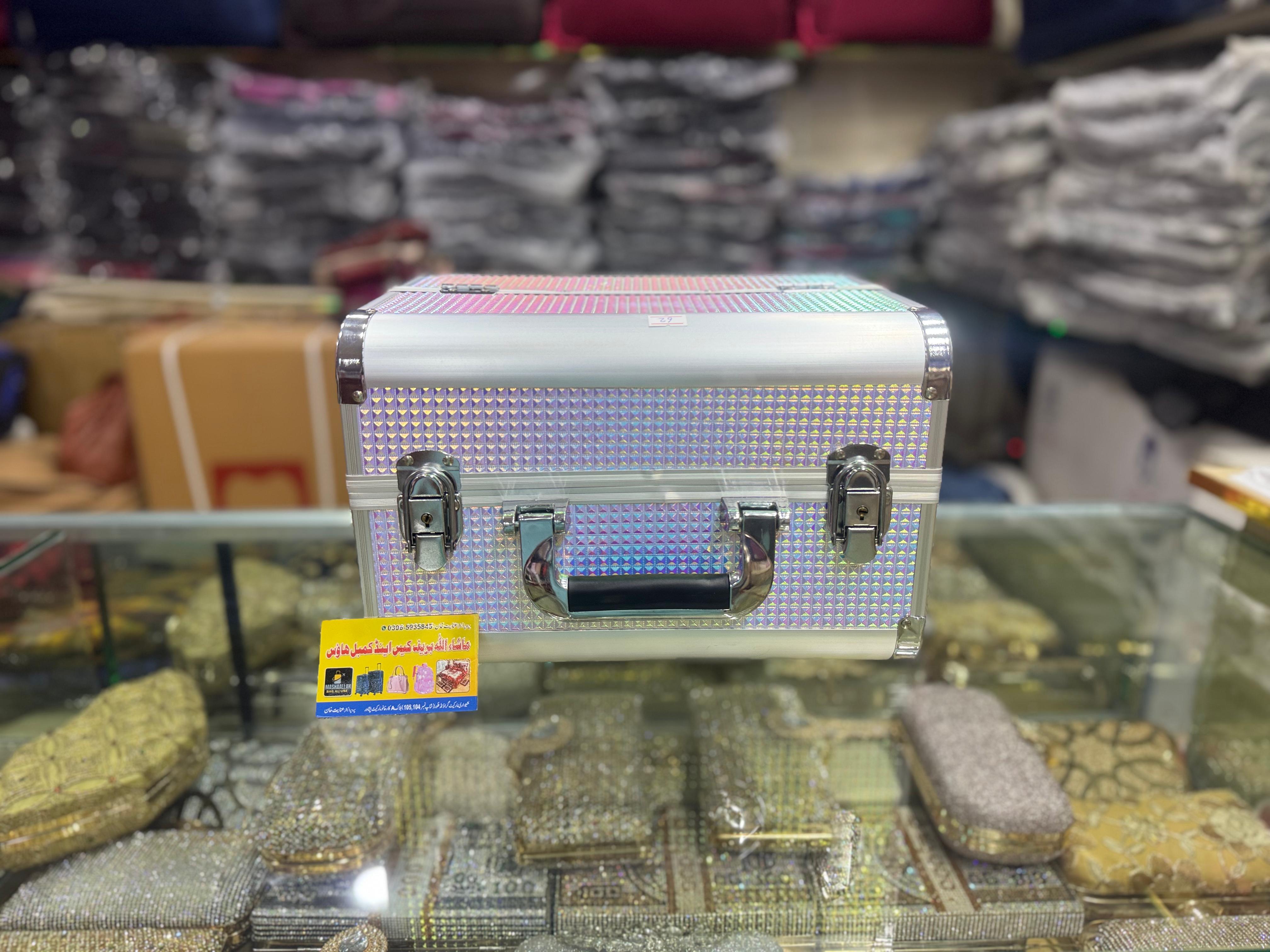 Beauty organizer box elegant design