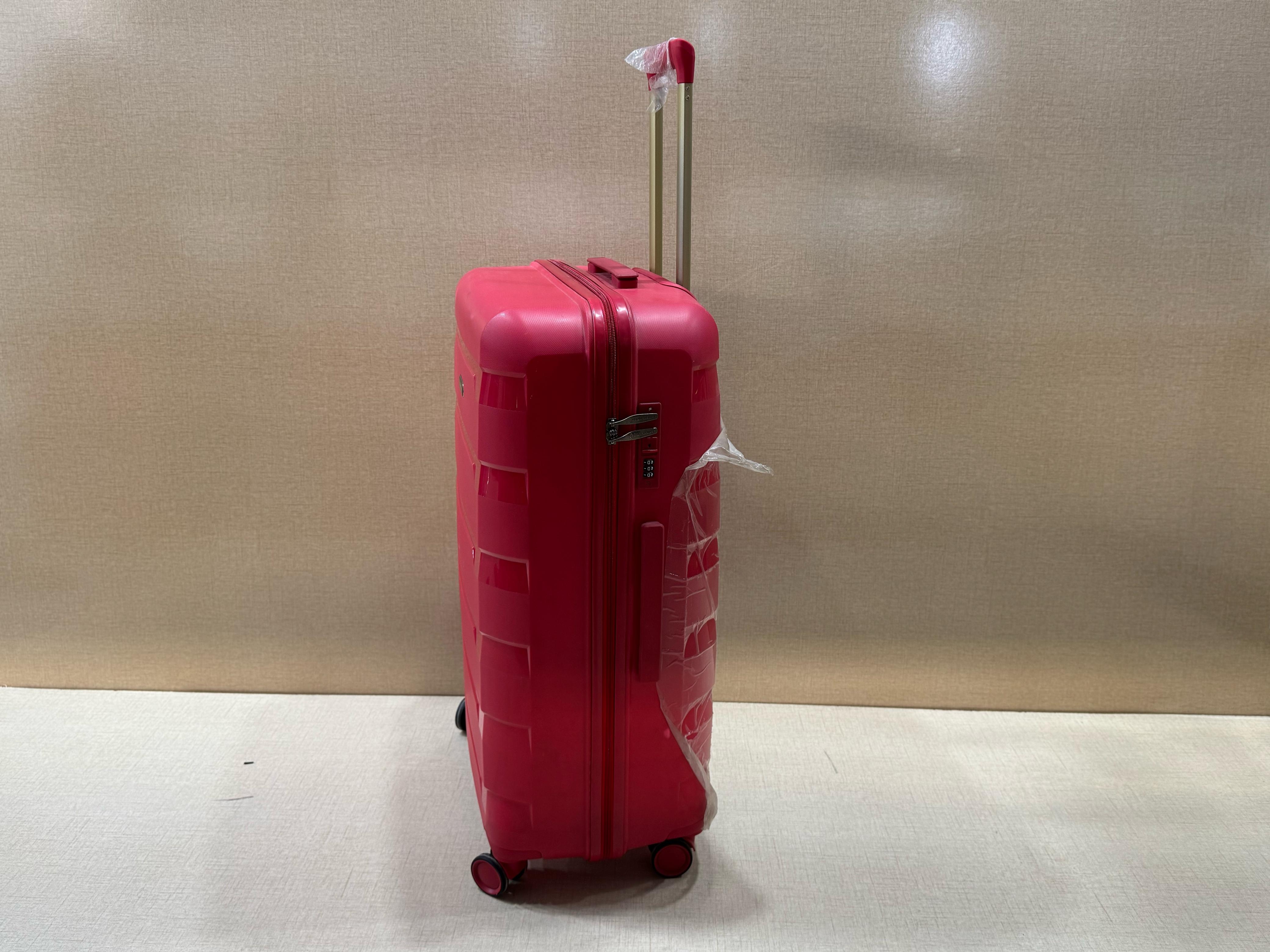 Golden Horse large size 28 inches luggage
