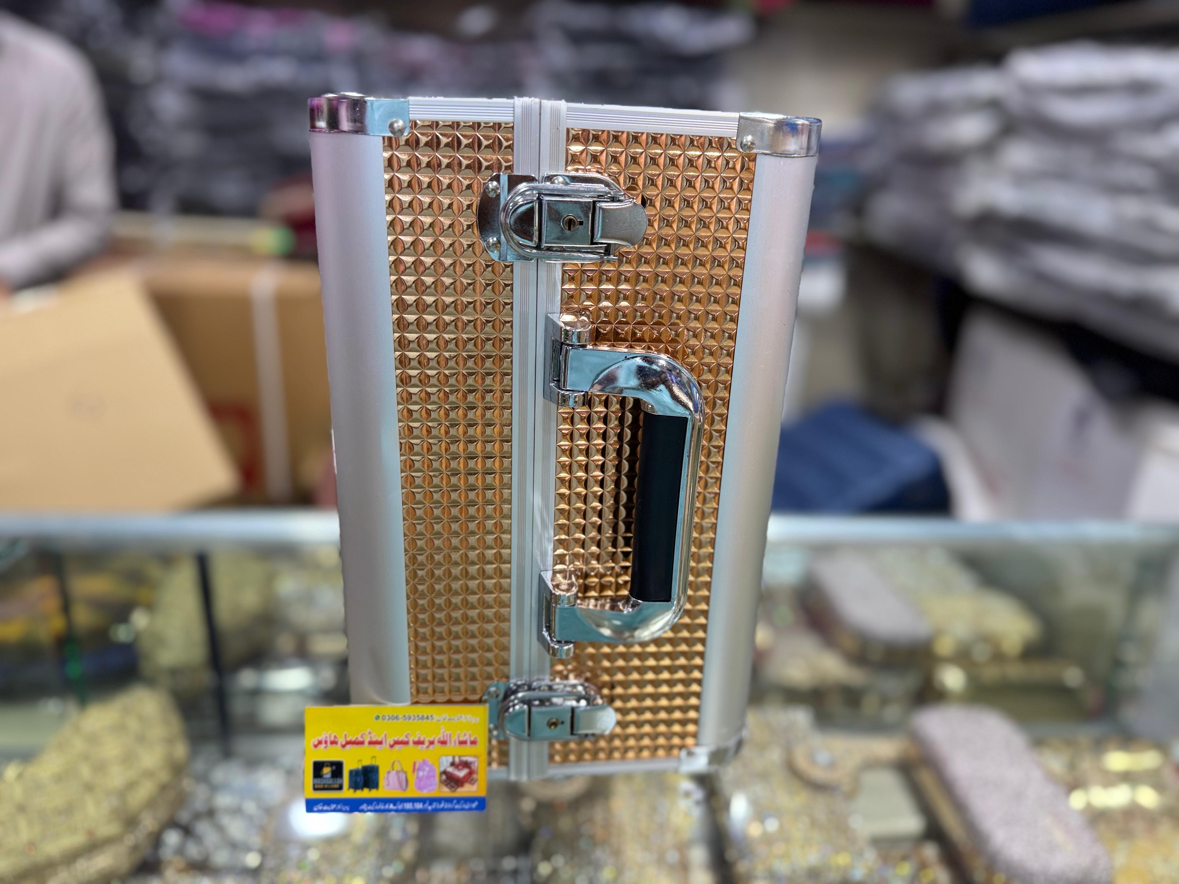 Beauty organizer box elegant design