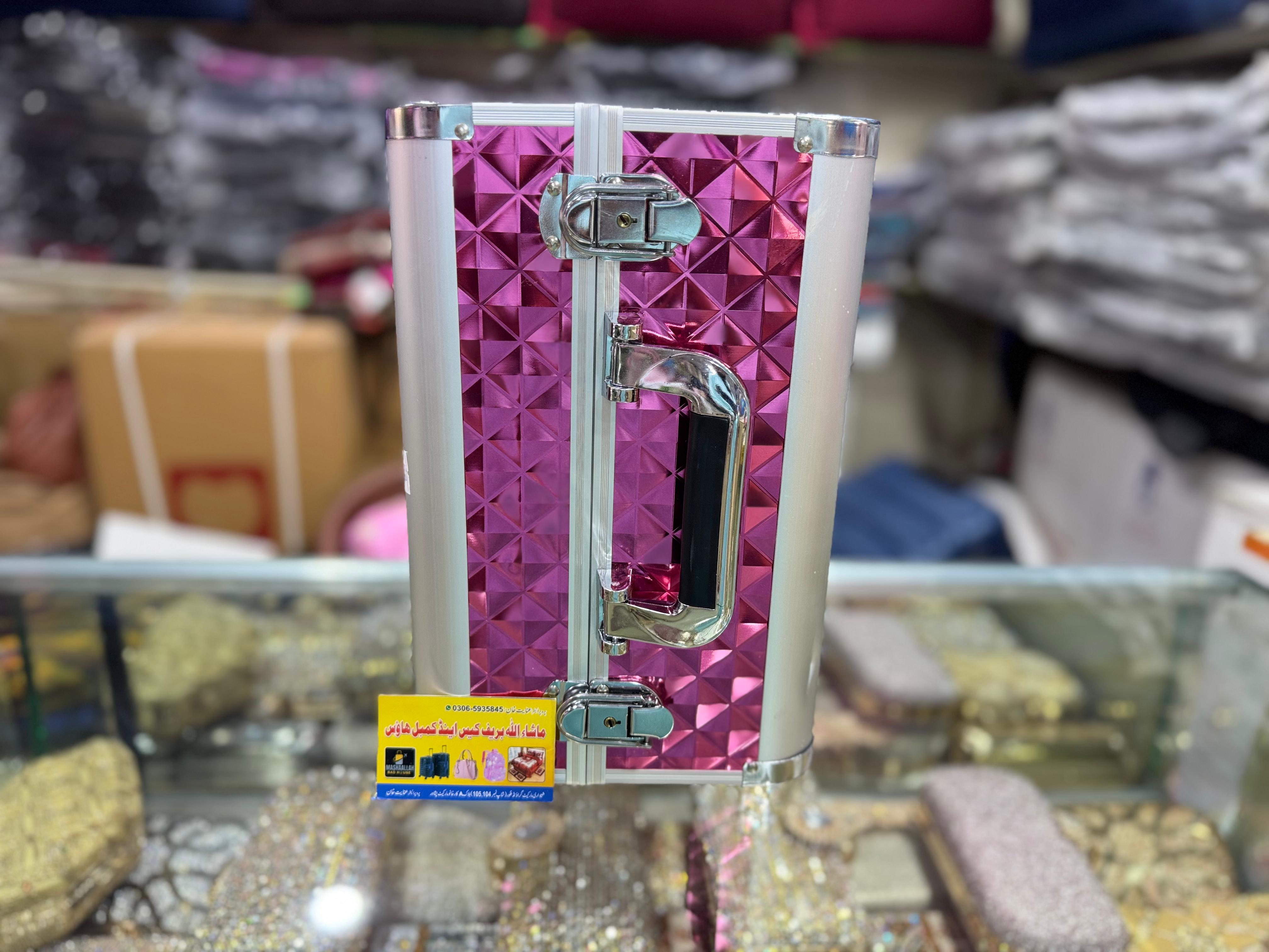 Beauty organizer box elegant design