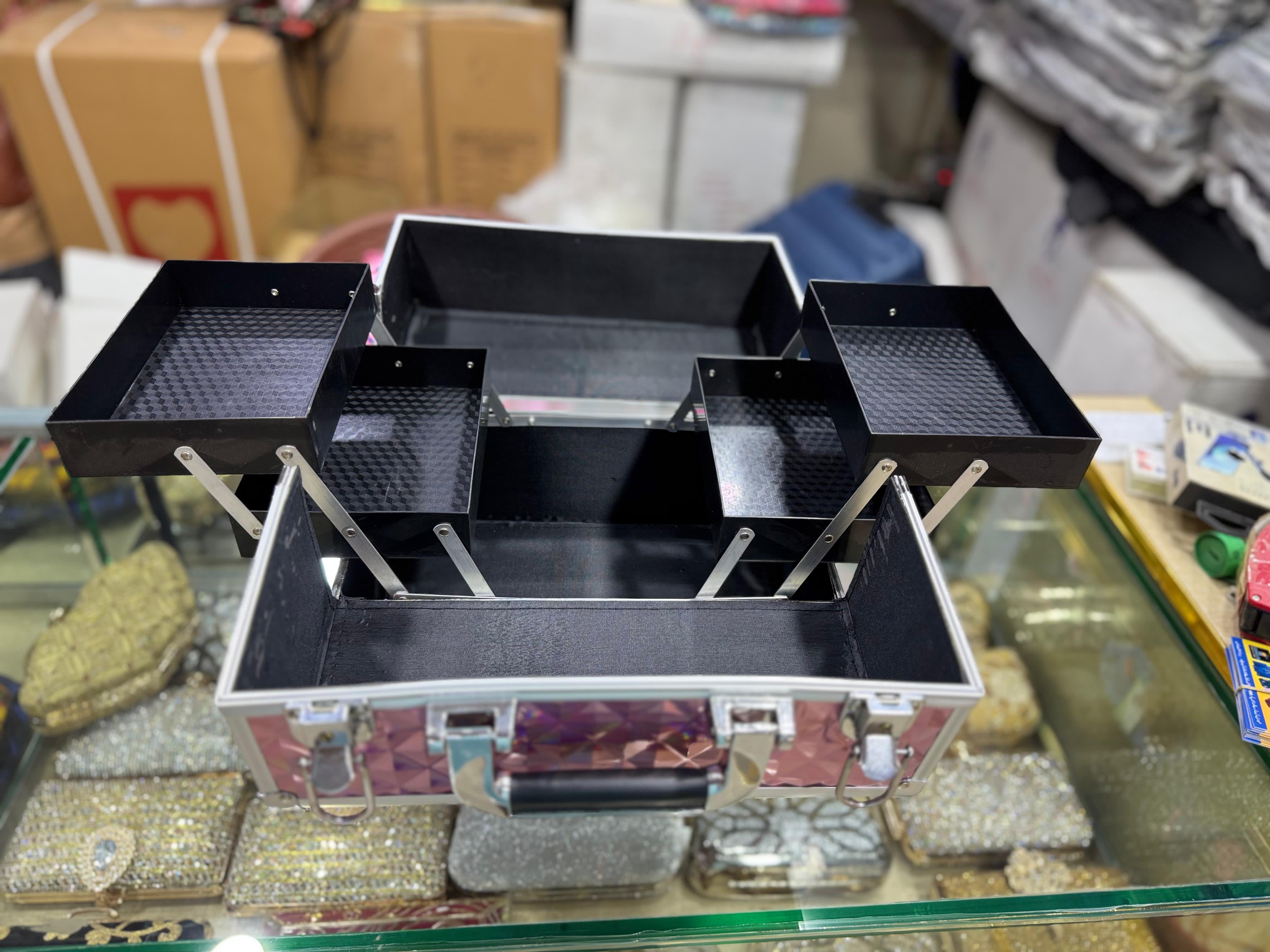 Beauty organizer box elegant design