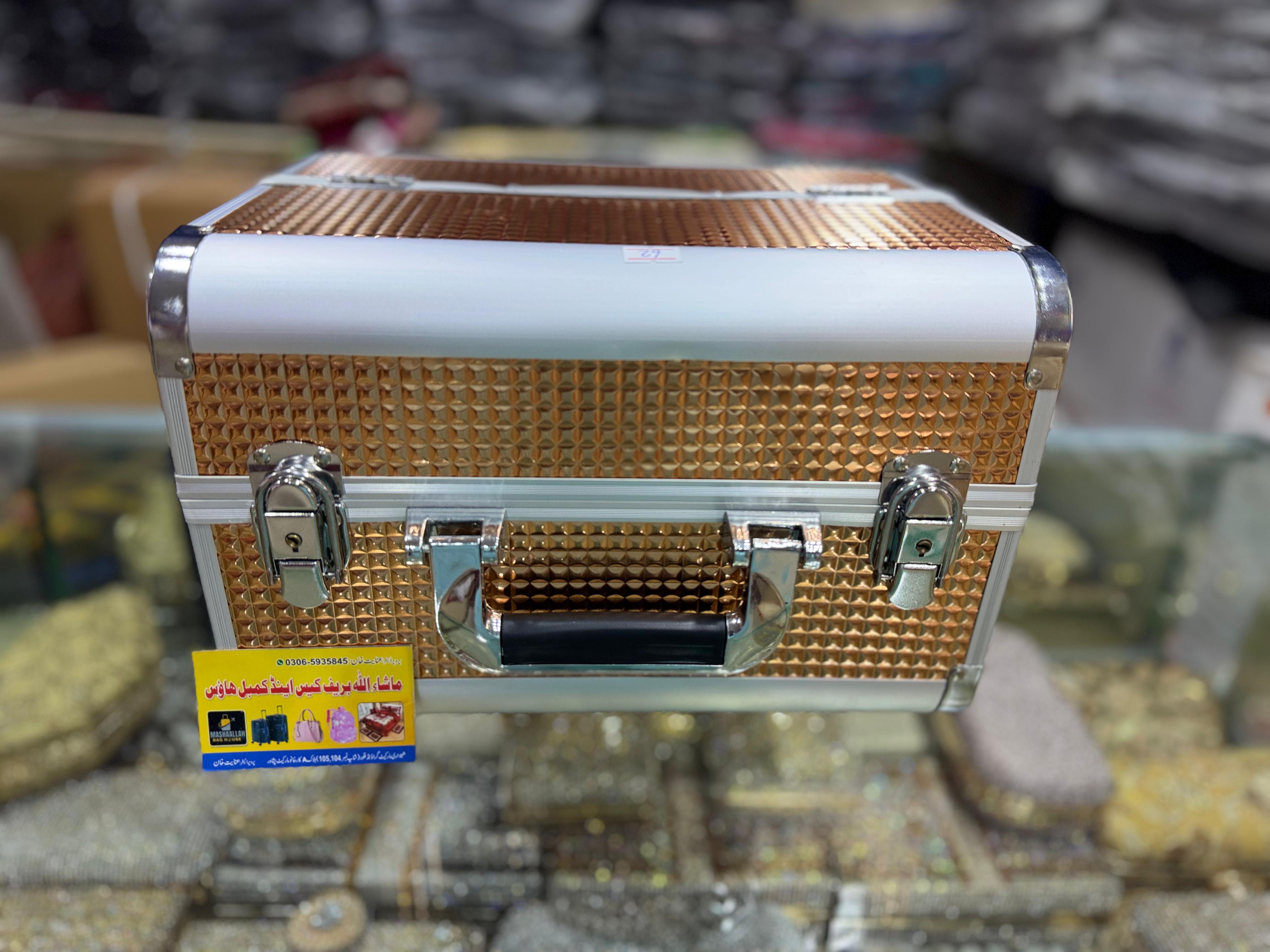 Beauty organizer box elegant design