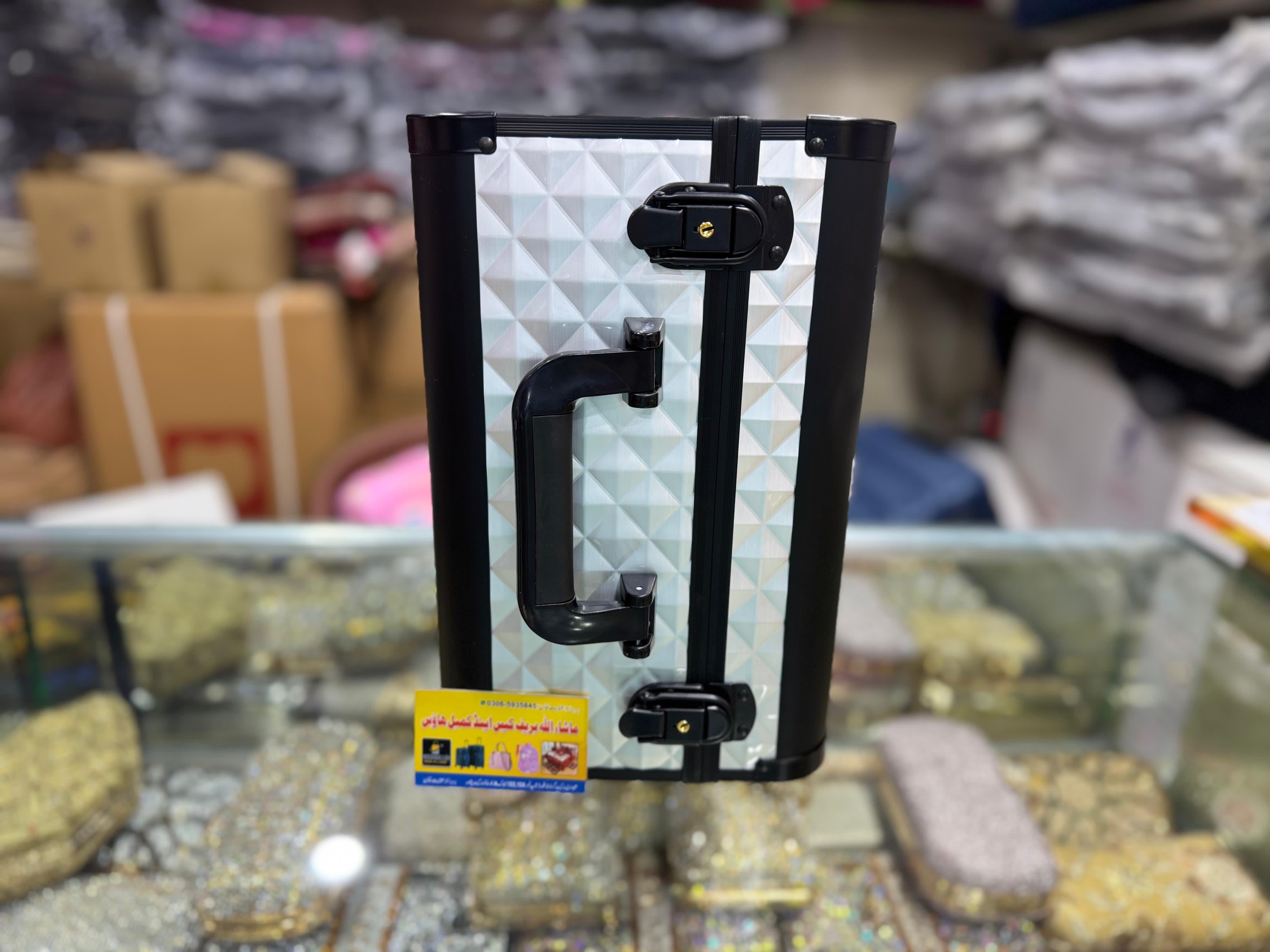 Beauty organizer box elegant design