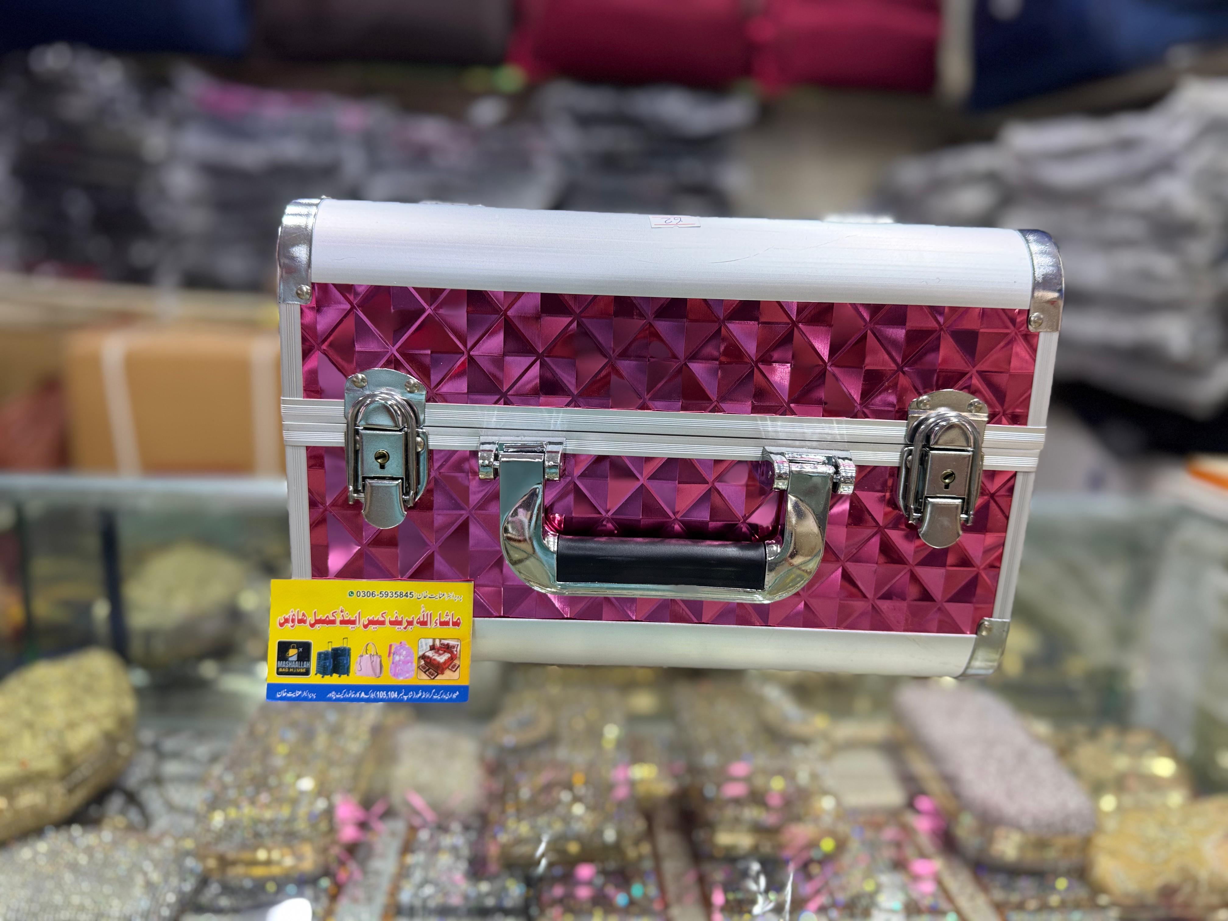 Beauty organizer box elegant design