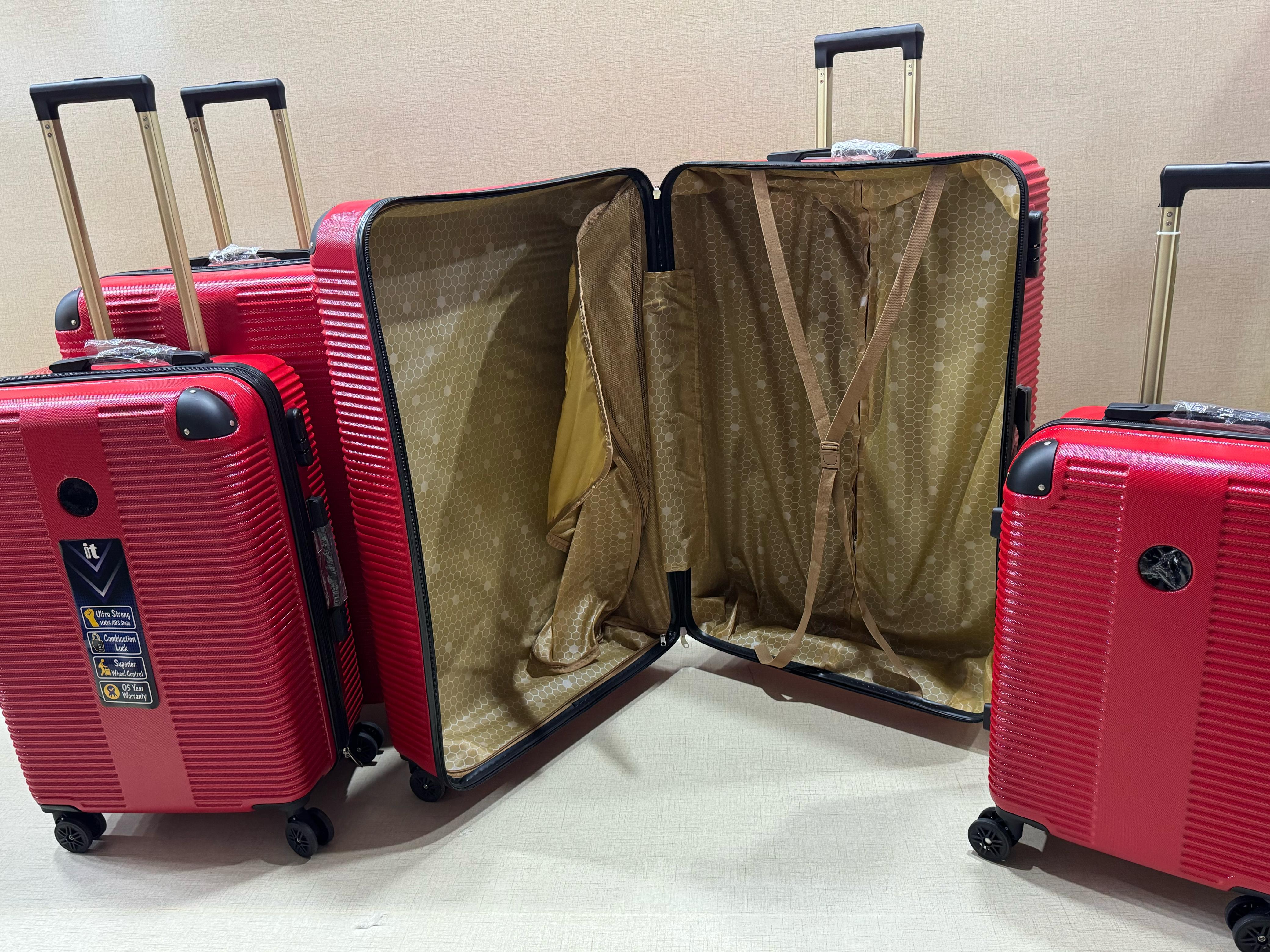 4 pics luggage set hardside