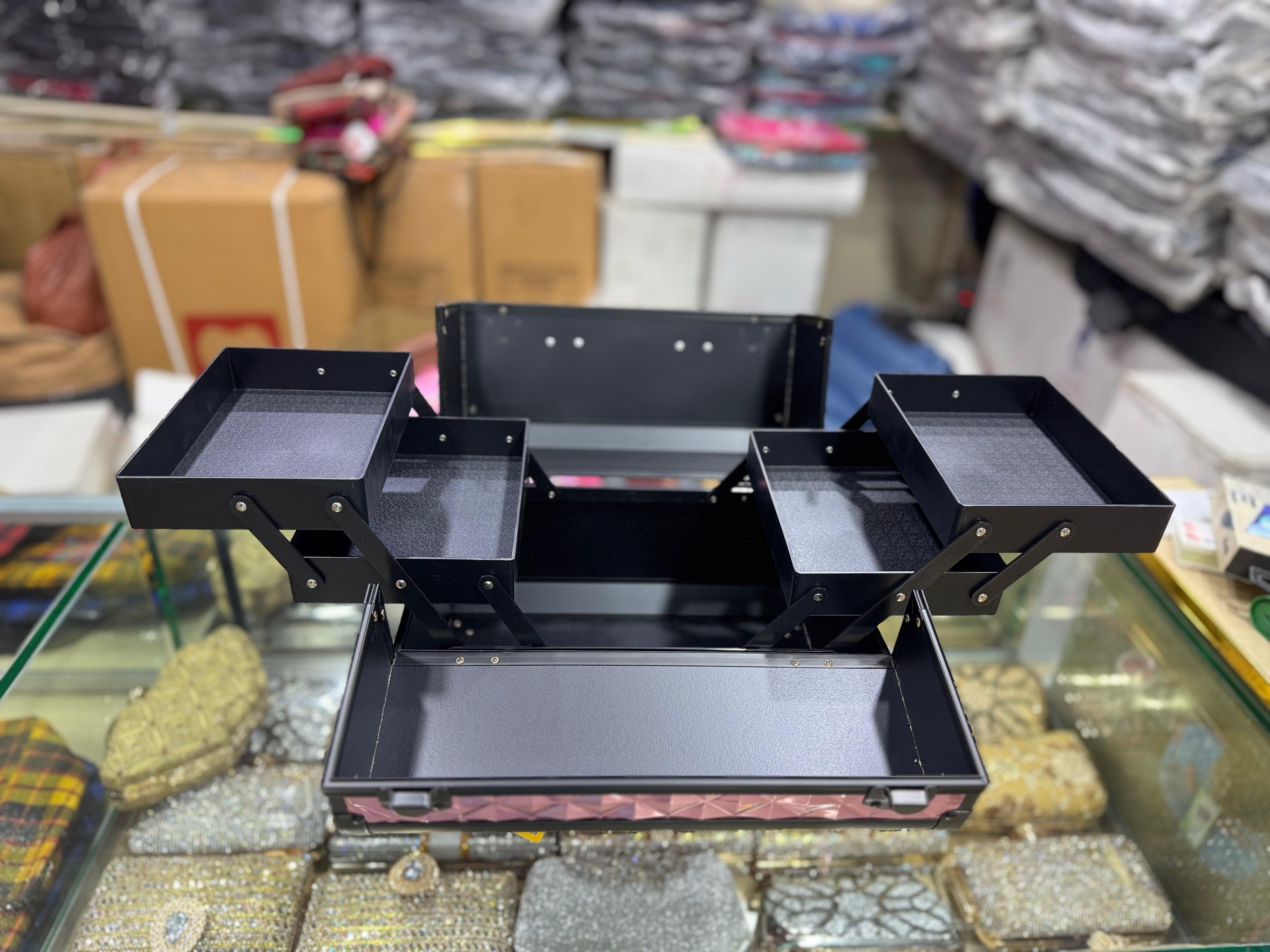 Beauty organizer box elegant design